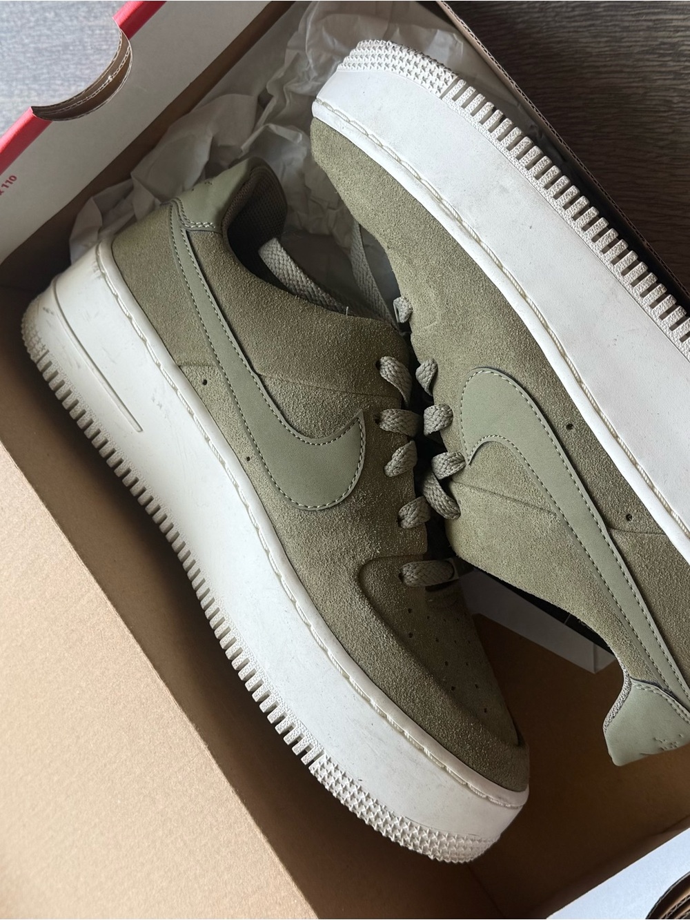 Nike Women’s Air Force 1 Sage Low Trooper